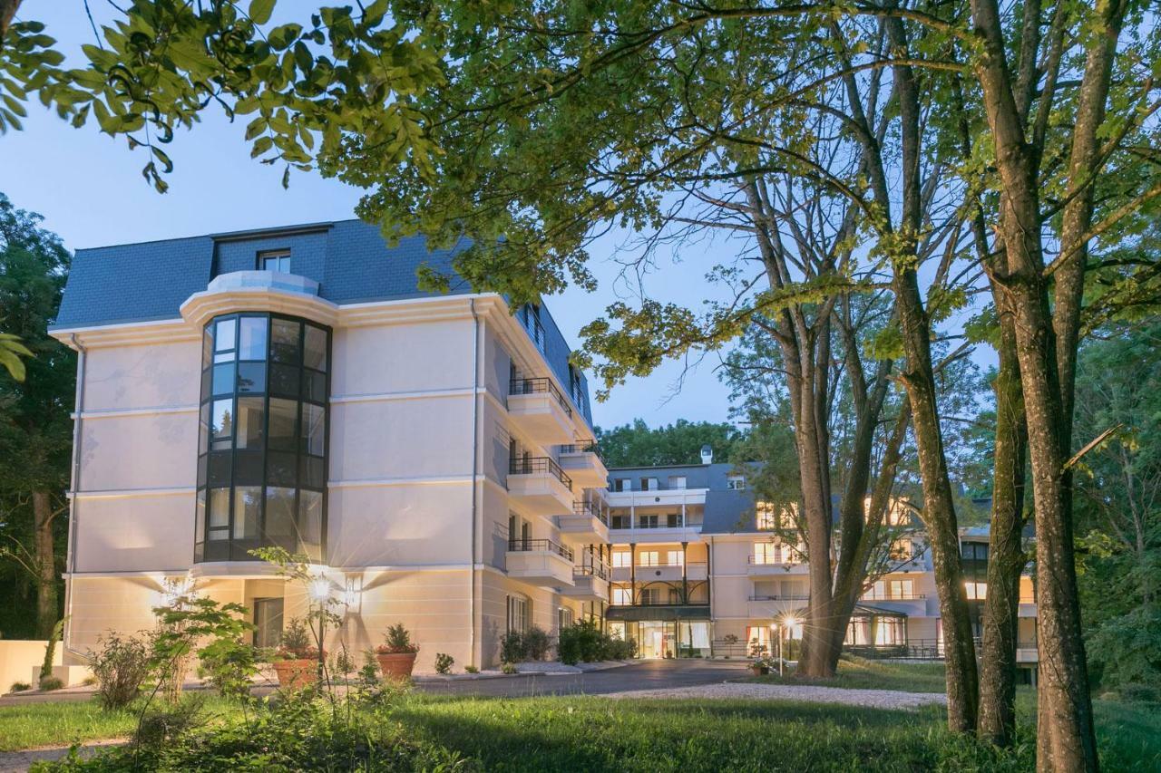 Medicis Home Dijon Les Petites Roches Exterior foto